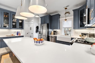 12 S Mason St unit 1, Salem, MA 01970 - photo 2