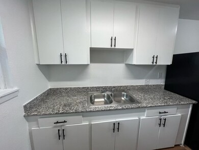 4706 Yellowstone Blvd unit 14, Houston, TX 77021 - photo 6