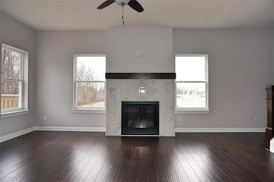 9749 Thorne Cliff Way unit 100, Fishers, IN 46037 - photo 4