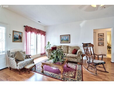 715 SE Justin St, Sheridan, OR 97378 - photo 5