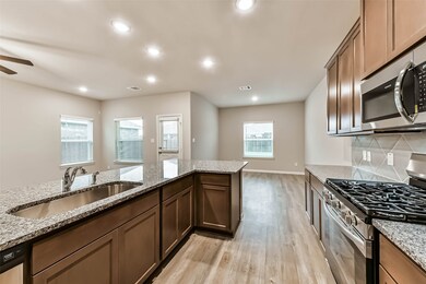 2127 Port Jackson Dr, Texas City, TX 77510 - photo 4