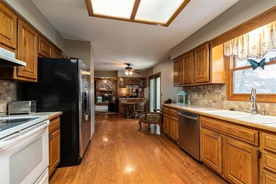 14511 W 69th St, Shawnee, KS 66216 - photo 3