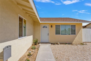 27335 Peach Tree Ln, Helendale, CA 92342 - photo 5