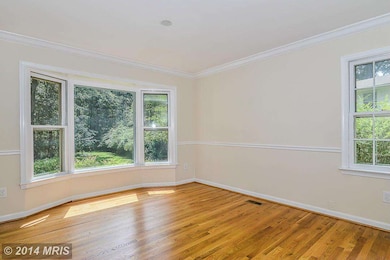 8515 Tysons Ct, Vienna, VA 22182 - photo 5