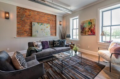 175 E Livingston Ave unit A, Columbus, OH 43215 - photo 5