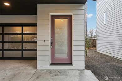 13724 Ash Way unit F-3, Everett, WA 98204 - photo 4