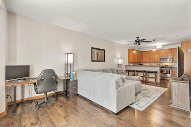 812 Timber Ridge Ct unit 10, Waukesha, WI 53189 - photo 4