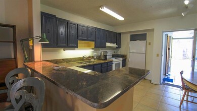 942Sumter-12