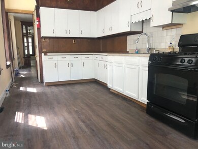 1317 N 11th St, Reading, PA 19604 - photo 4