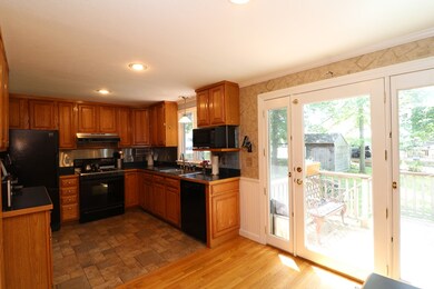 306 Chestnut St, Randolph, MA 02368 - photo 4