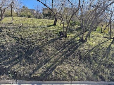 3732 N Knobhill Dr, Sherman Oaks, CA 91423 - photo 3