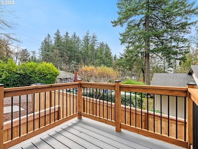 5219 SW Vacuna St, Portland, OR 97219 - photo 5