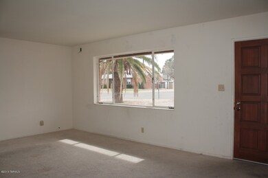 Entrance/Living Room