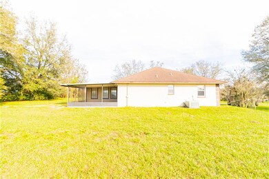 7809 Chenkin Rd, Zephyrhills, FL 33540 - photo 3