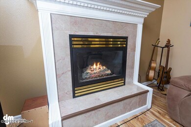 08-Living Room_DMD_4692