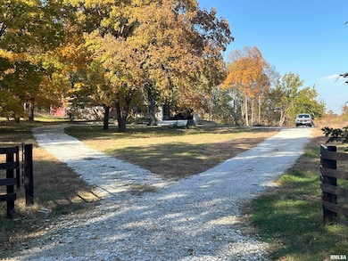 22648 Fleming Rd, Topeka, IL 61567 - photo 2