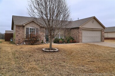 8727 S 261st East Ave, Broken Arrow, OK 74014 - photo 3
