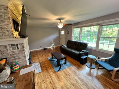 545 Valley Park Rd, Phoenixville, PA 19460 - photo 3