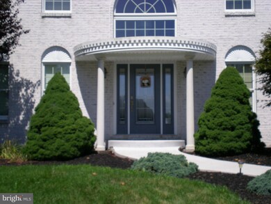 3225 Coplay Ct, Whitehall, PA 18052 - photo 2