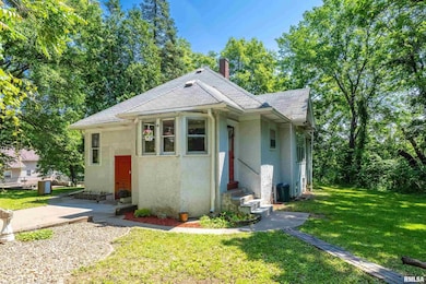 3123 Commodore St, Davenport, IA 52802 - photo 2