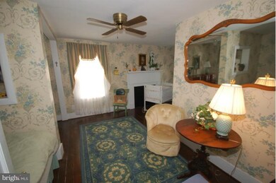 100 Wrights Run Dr, White Post, VA 22663 - photo 2