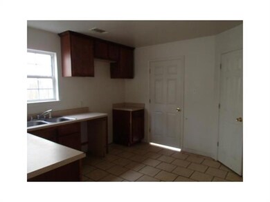 Kitchen. 3