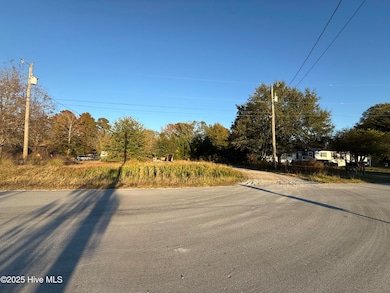 636 Glenn Dr, New Bern, NC 28562 - photo 7