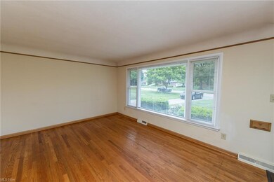 Large window with privacy blinds!