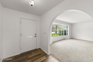 27-36 Dresden Cir (27 of 48)