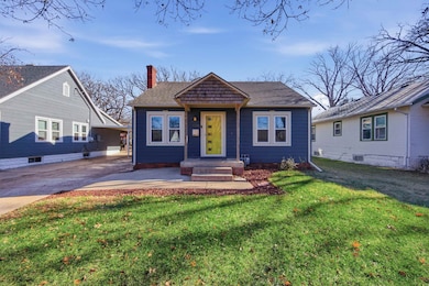 724 S Holyoke St, Wichita, KS 67218 - photo 2