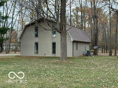 9026 W 550 S, Columbus, IN 47201 - photo 3