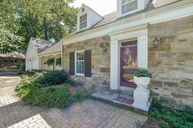 003-Front_View-3211325-medium