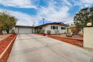 4405 Hillcrest Ave.