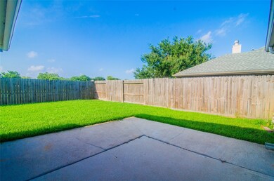 5105 Caprock Dr, Pearland, TX 77584 - photo 3