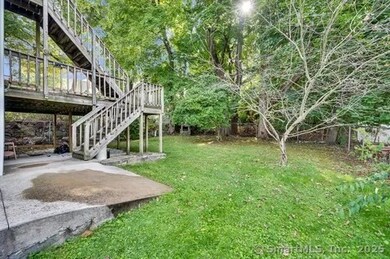 242 Madison St, Waterbury, CT 06706 - photo 5