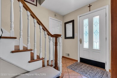 8 Shagbark Ln, East Windsor, NJ 08520 - photo 4