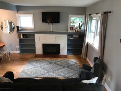 513 S Dexter Dr, Lansing, MI 48910 - photo 2