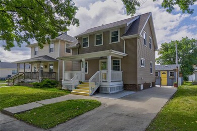 905 G Ave NW, Cedar Rapids, IA 52405 - photo 2