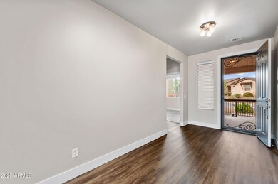 5-Foyer
