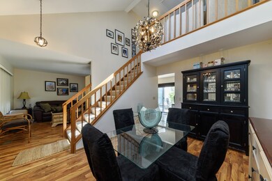 584 Le Parc Cir unit 235, Buffalo Grove, IL 60089 - photo 7