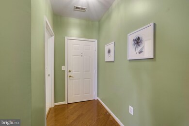 2921 Deer Hollow Way unit 209, Fairfax, VA 22031 - photo 6