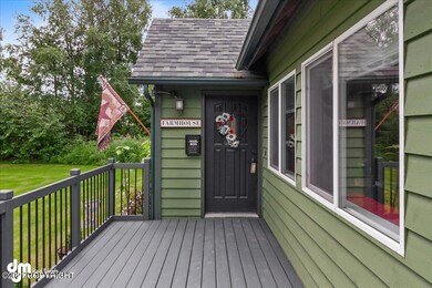 02-Front Porch_IMG_9269