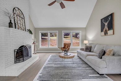 385 Appleton St, North Andover, MA 01845 - photo 3