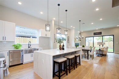 112 E 28th St, Houston, TX 77008 - photo 3