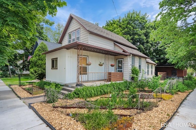 1-web-or-mls-A7402808