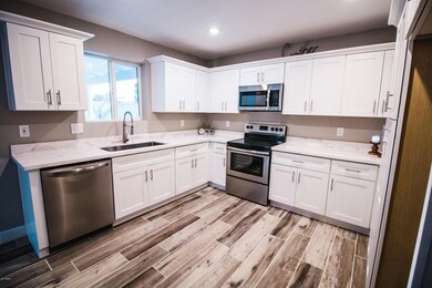 PalominoDr,Chandler-10