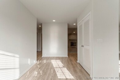 5012 S Irvington Ct, Tulsa, OK 74135 - photo 4