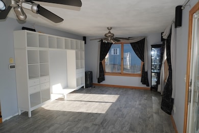 22 Putnam St, Saugus, MA 01906 - photo 6