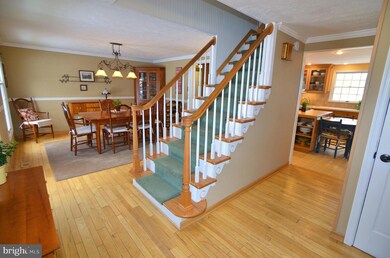 9494 Sylvan Dell, Columbia, MD 21045 - photo 2