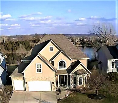5603 Theden St, Shawnee, KS 66218 - photo 2